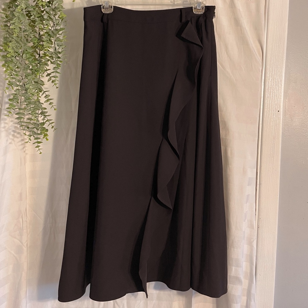 Calvin Klein Ruffled A-Line black skirt